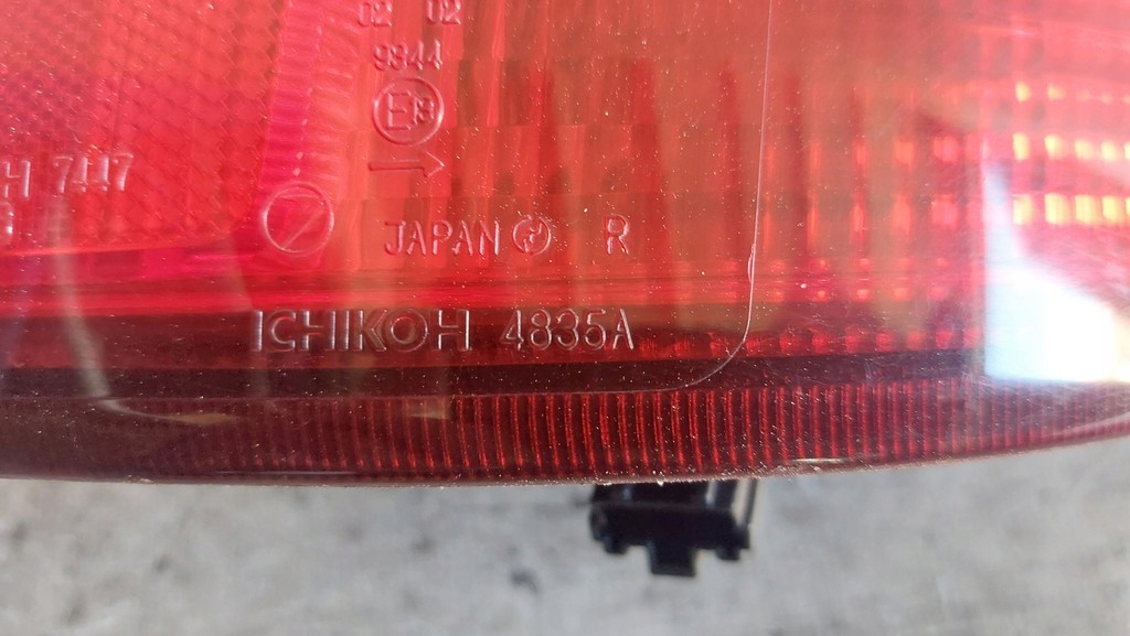 фото №6, Subaru legacy iii bh 98- лампа задня права kombi