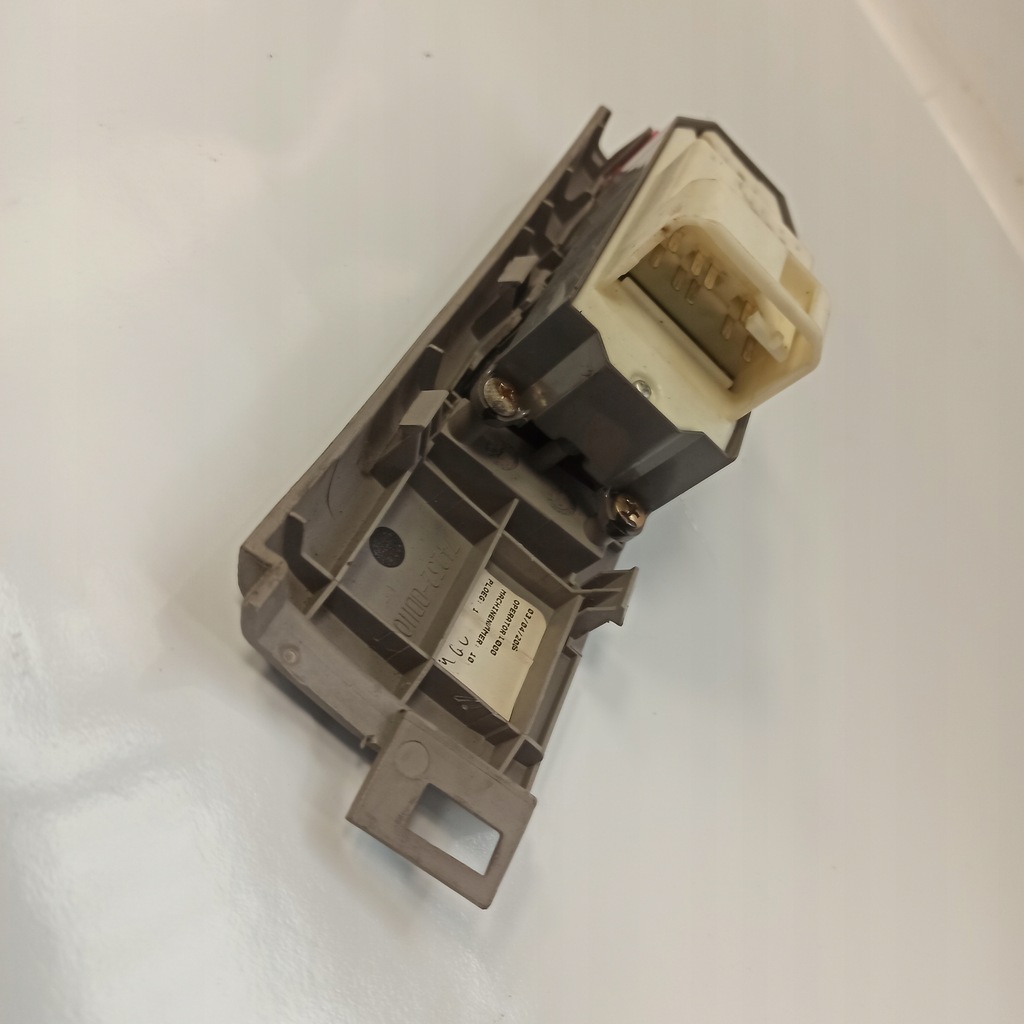 фото №13, Toyota yaris ii переключатель окон левый перед 74232-0d110