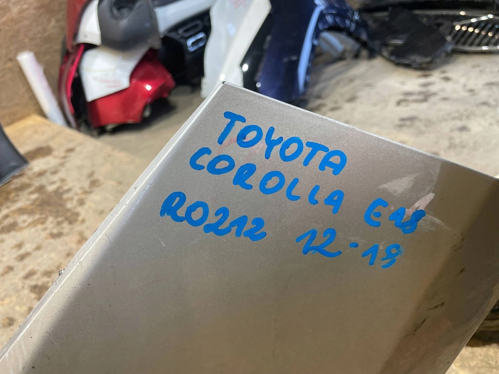 фото №11, Toyota corolla e16 13-16 бампер перед передний