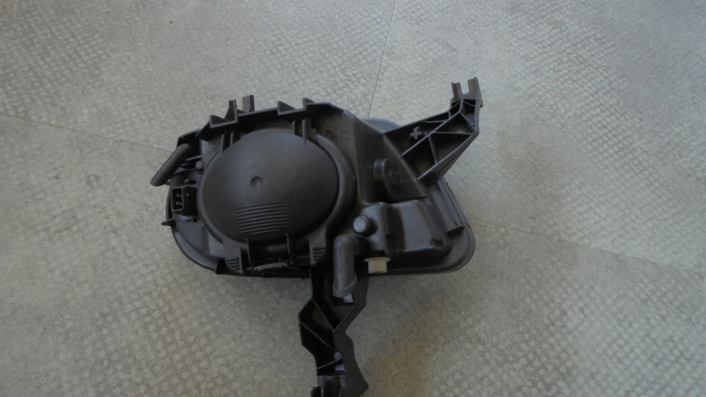 фото №4, Peugeot 307 противотуманная фара левый tyc