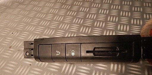 фото №1, Peugeot 207 переключатель выключатель замка