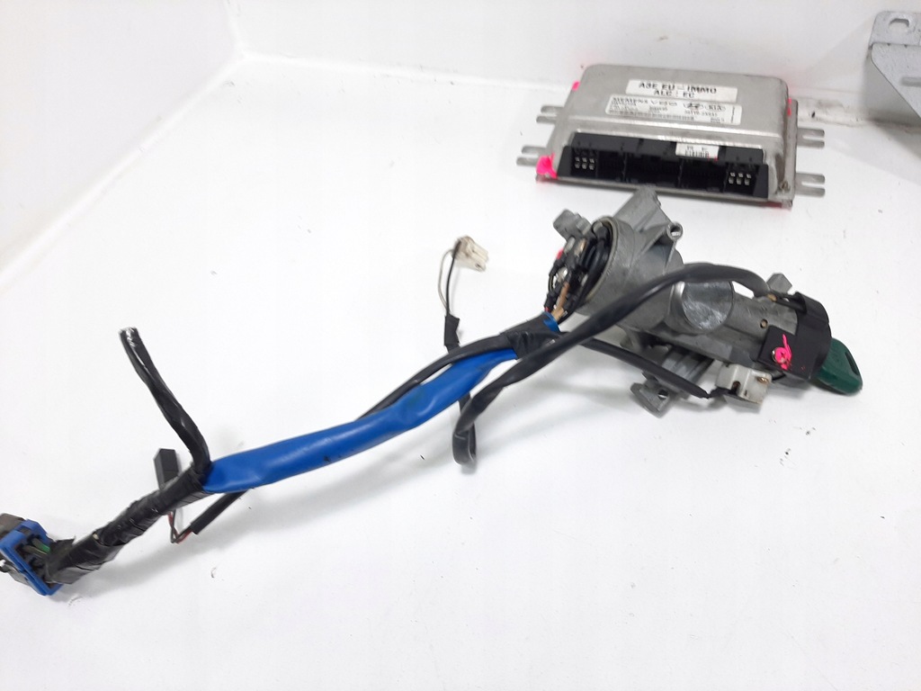 фото №10, Kia rio i sedan lift 1.3 8v 04r набор стартовый блок управления двигателя 5wy5712a