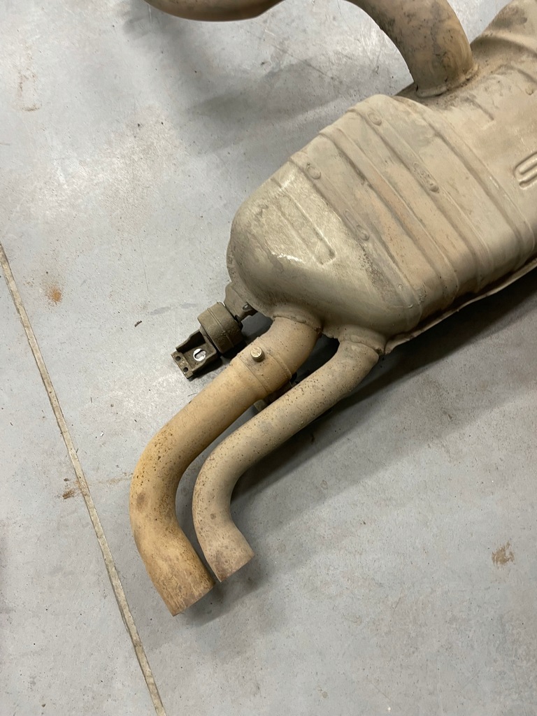 фото №7, Гасник вихлоп kompletny rsq3 83a rs3 8y rs3 8v оригінал 21r