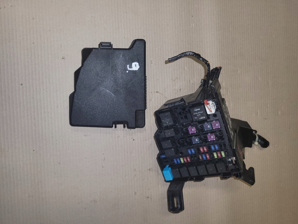 фото №1, Mazda 2 коробка запобіжників