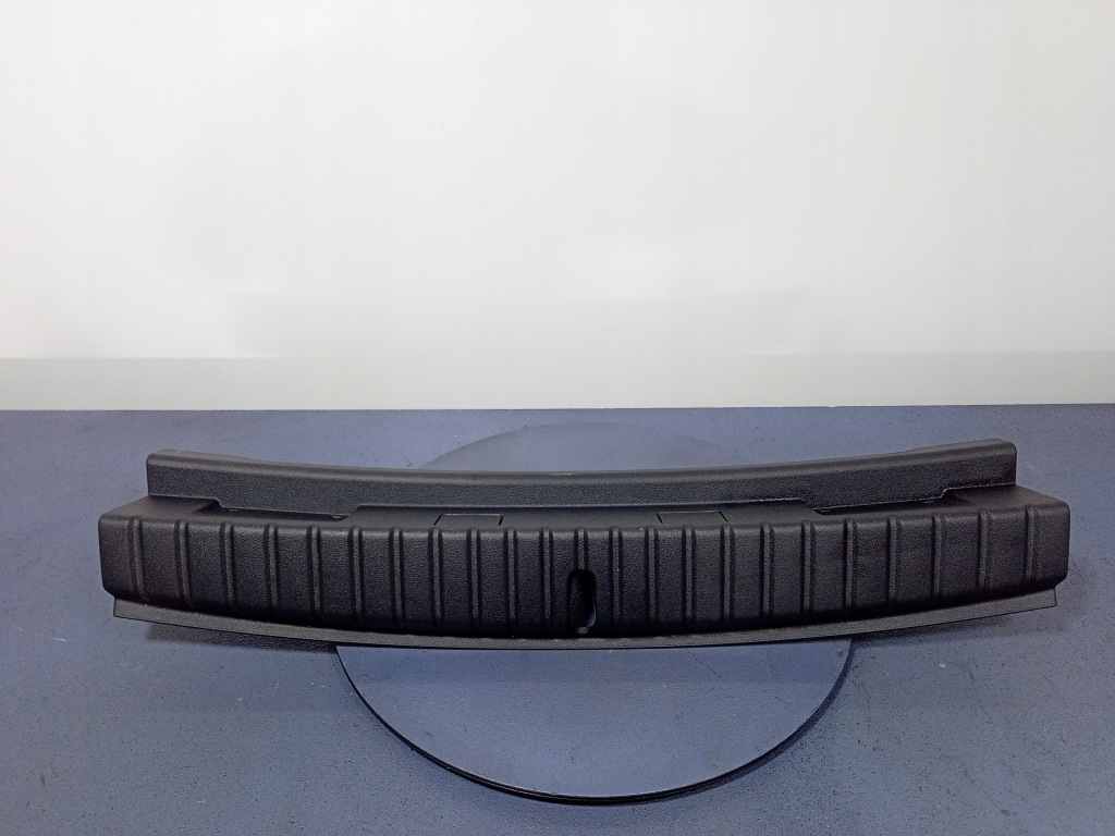 фото №1, Bmw 1 f40 молдинг поріг багажника 7448213