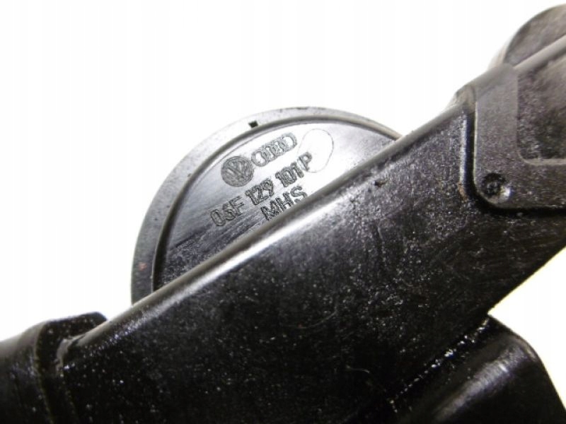 фото №5, Audi a4 b7 вентиляция картера воздухоотводчик 2,0tfsi c 06f129101p