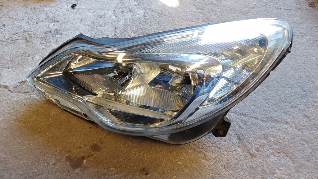 фото №1, Opel corsa d lift лампа ліва передня 13392705 europa