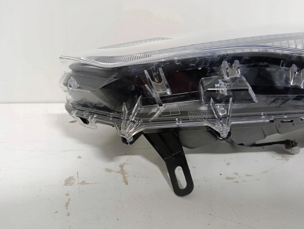 фото №10, Лампа левая перед toyota corolla cross full led