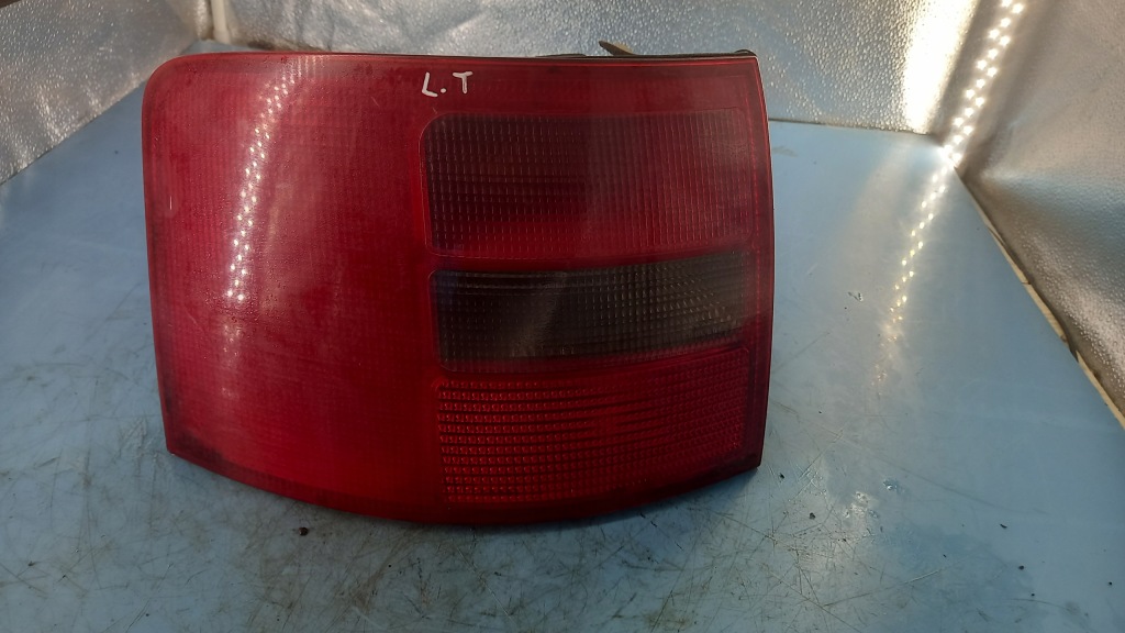 фото №1, Лампа левая задняя audi a6 c5 99r 2.5tdi kombi