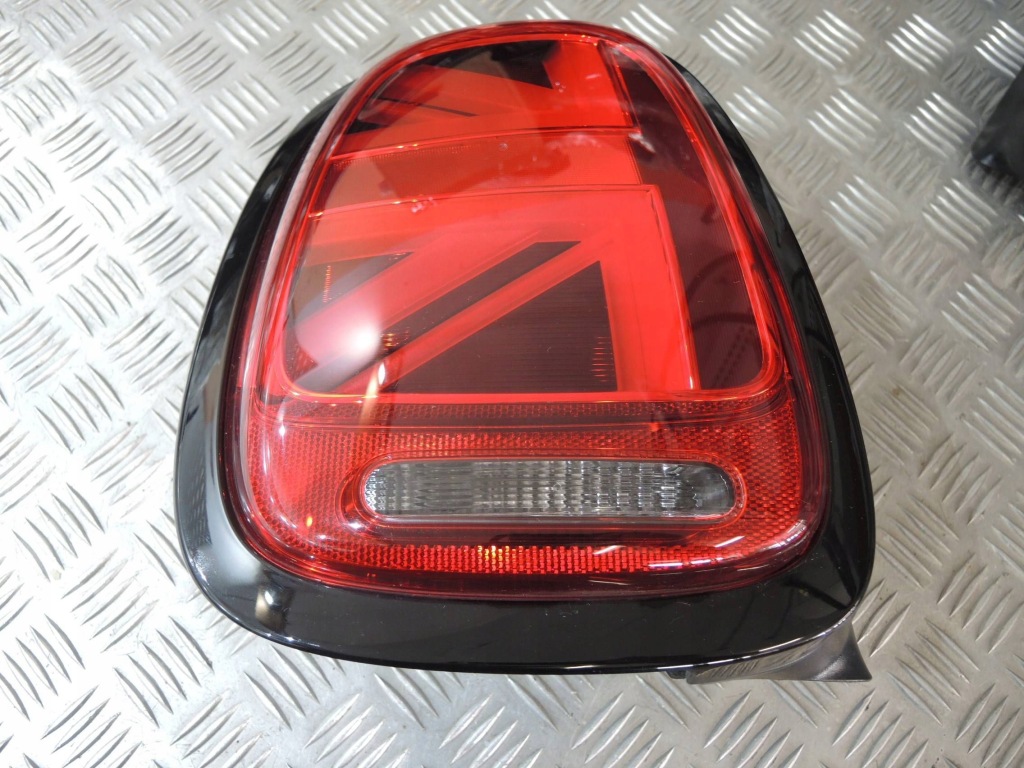 Левая лампа задний  задняя led mini cooper f56 f55 f57 7435133 с Разборки