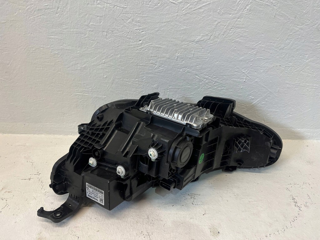 фото №9, Volvo ex30 лампа правая full led 22 -