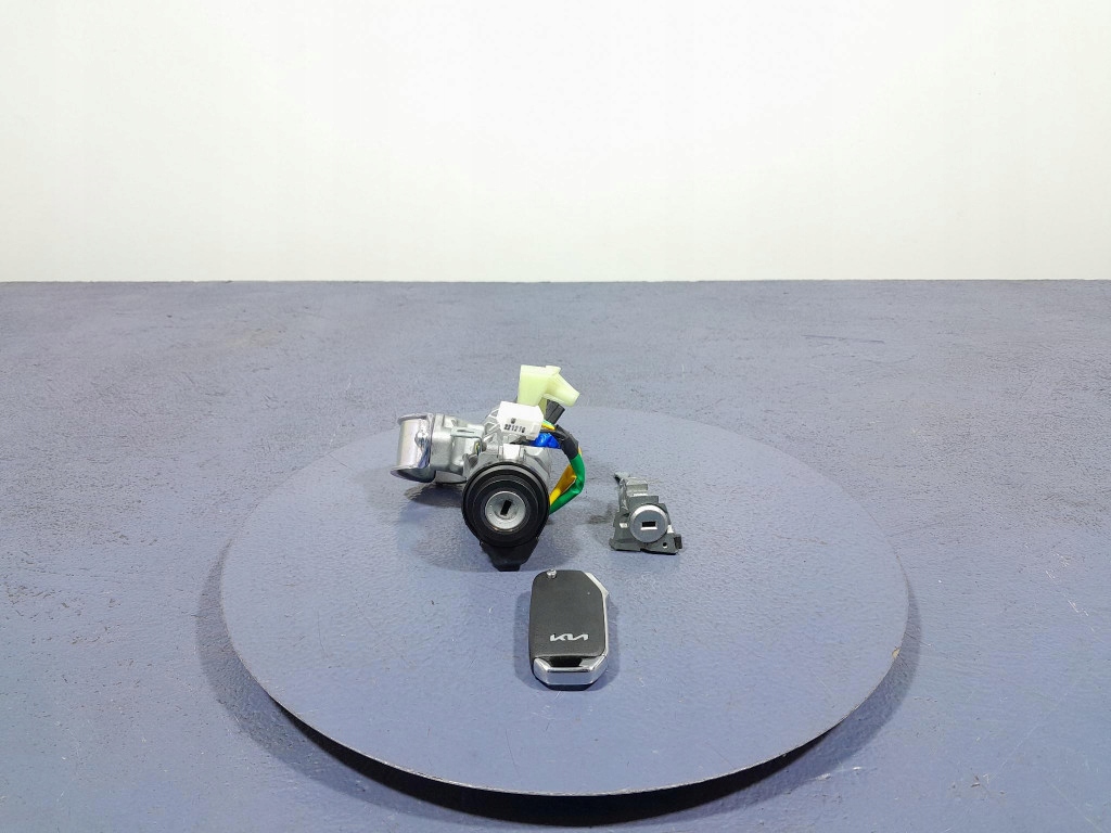 фото №1, Kia ceed iii lift замок зажигания ключ pilot вкладка замка