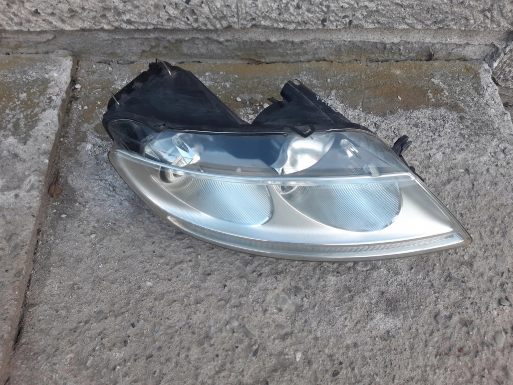 фото №1, Лампа передняя правая vw phaeton ксенон