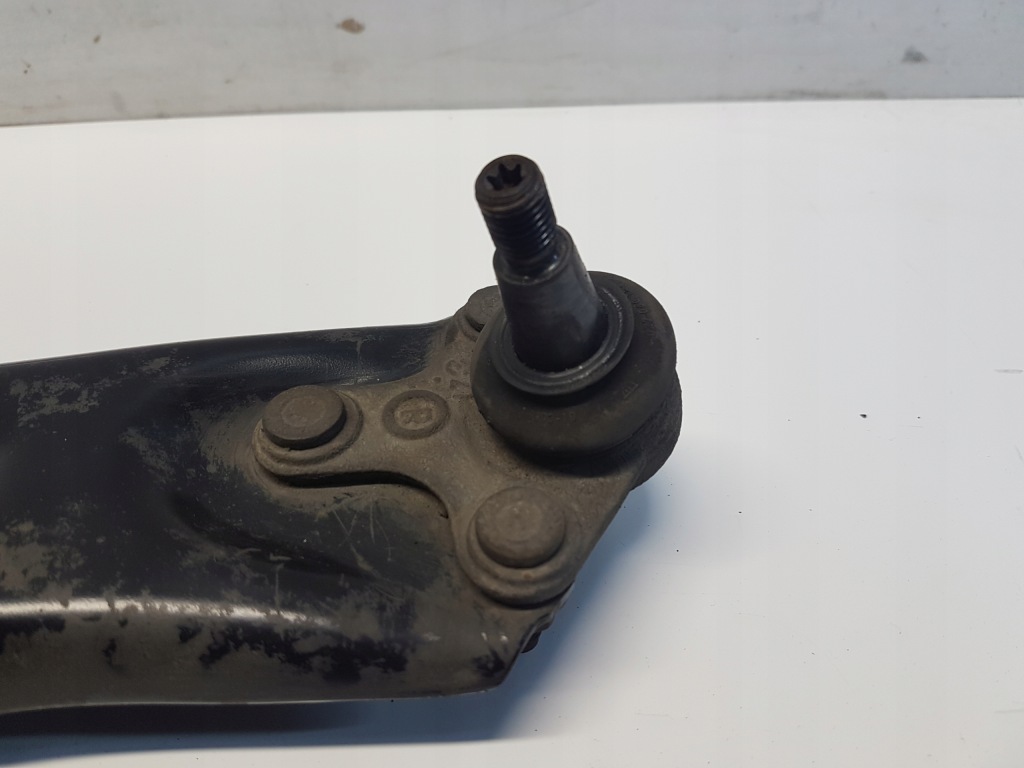 фото №7, Superb iii 3v рычаг перед левый правый