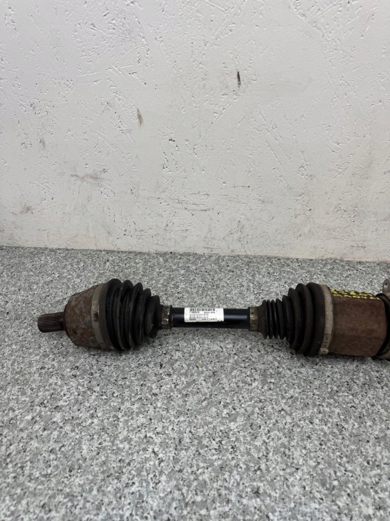 Купить Приводной вал правый  перед volvo v40 2 2012-2018 2.0 t3 механическая коробка передач 31437517