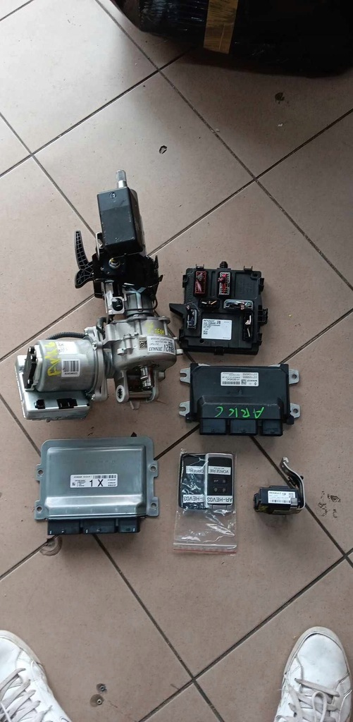 фото №1, Набор стартовый renault arkana 1.3 tce 1.6 e-tech