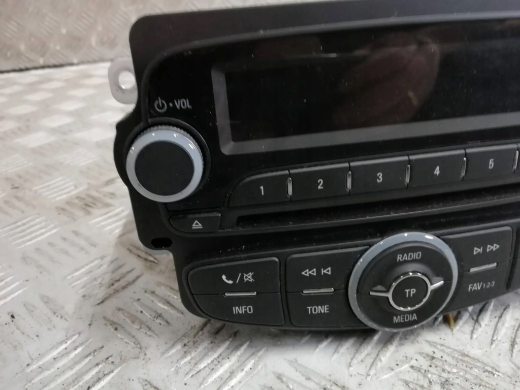 Opel adam радио заводской cd Цена