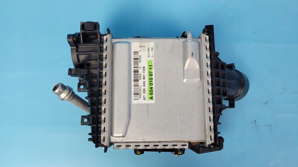 фото №7, Mercedes w206 c220 радіатор повітря інтеркулер a6540904601 a6540108711