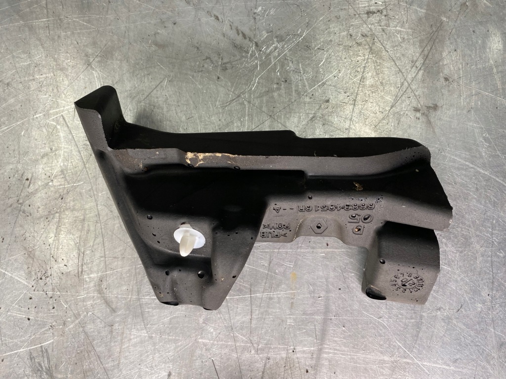 фото №6, Пена шумоизоляция жабо левая + правое clio v