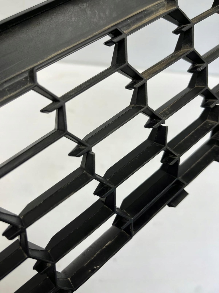 фото №13, Skoda fabia iv средняя решётка бампера перед передняя