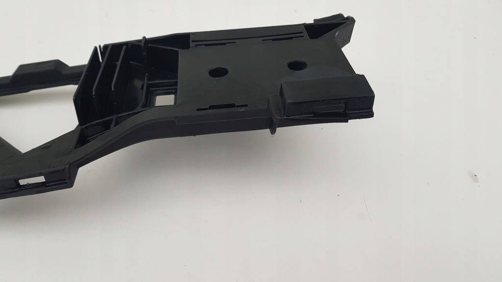 фото №11, Направляющая кронштейн бампера перед mercedes w212 eu