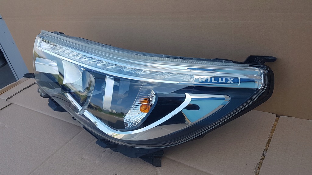 фото №5, Лампа перед левая toyota hilux full led 16-