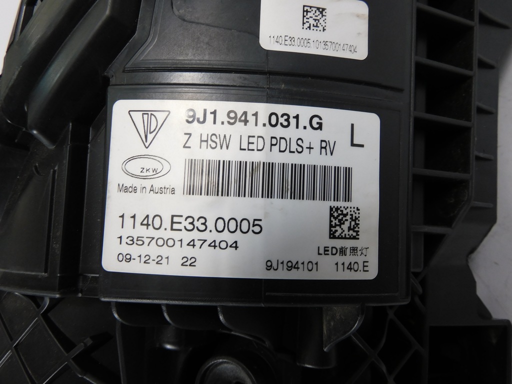 фото №16, Porsche taycan 9j1 лампа full led ліва eu 9j1941031g