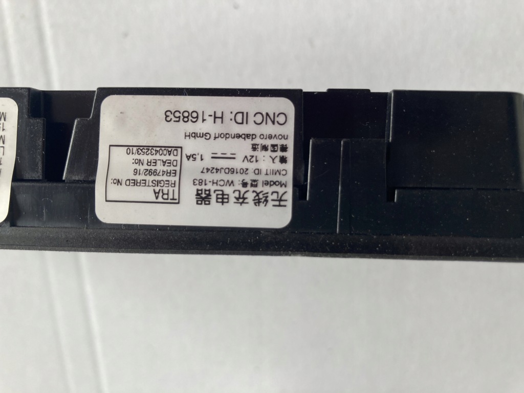 фото №7, Audi a4 8w0 антена зарядний пристрій телефону 8w0035502c