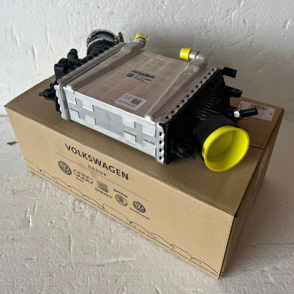 Радіатор інтеркулер audi 059145803p Недорого