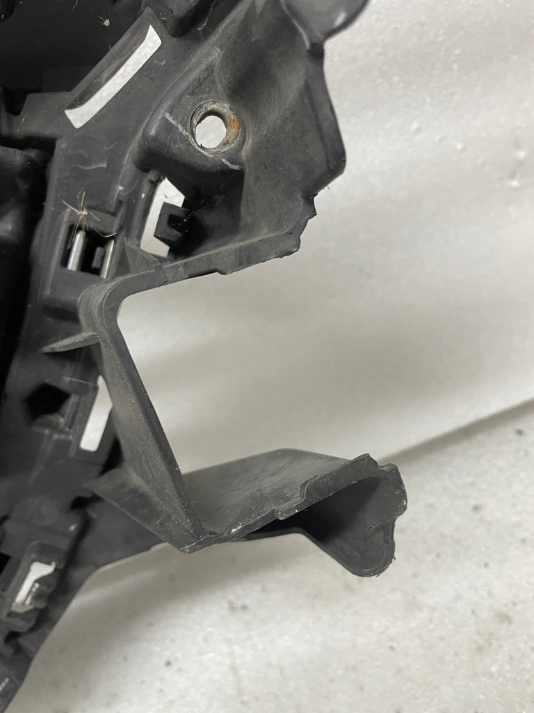 фото №9, Решітка радіатора решітка радіатора mazda v 5 gj ghp9-50712