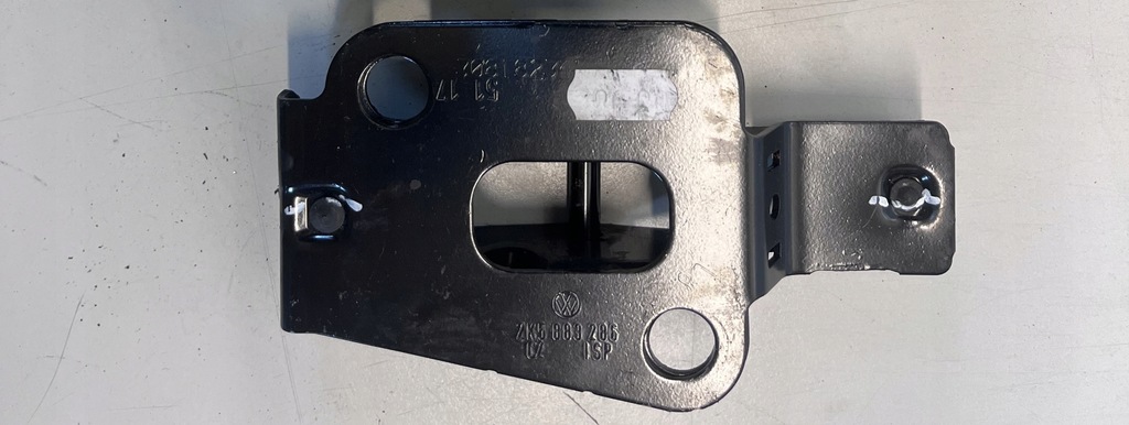 фото №1, Vw caddy iv засов сиденье 2k5883286