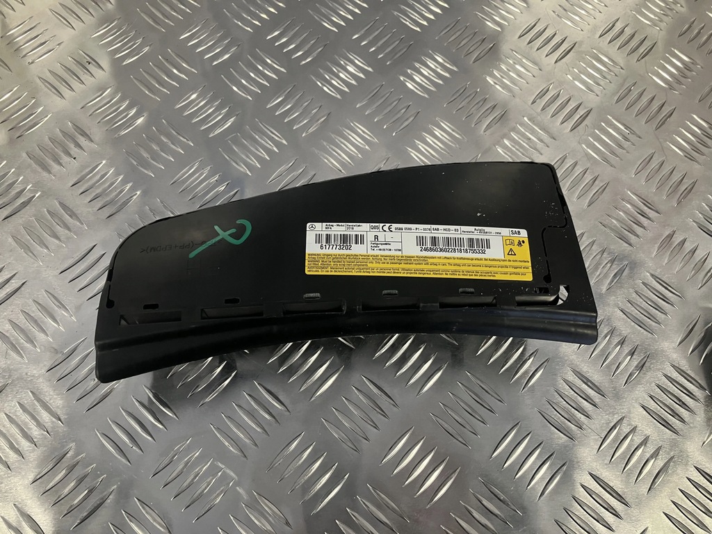 фото №1, Подушка сиденье правая mercedes gla x156