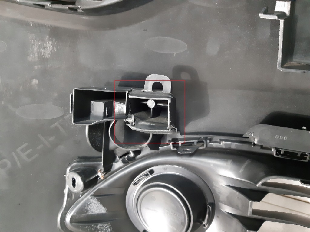 Renault clio iv 4 12-16 бампер задний задний  620221112r с Разборки