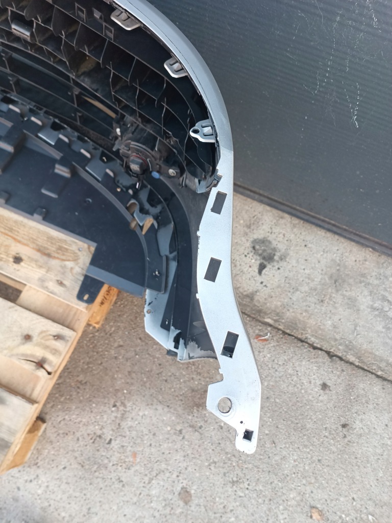 Renault modus рестайлинг  07- бампер комплектный  перед серебристый ted69 Цена