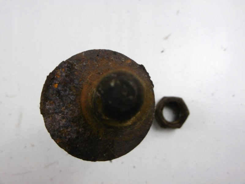 фото №8, Mercedes w124 болт важеля перед нижня