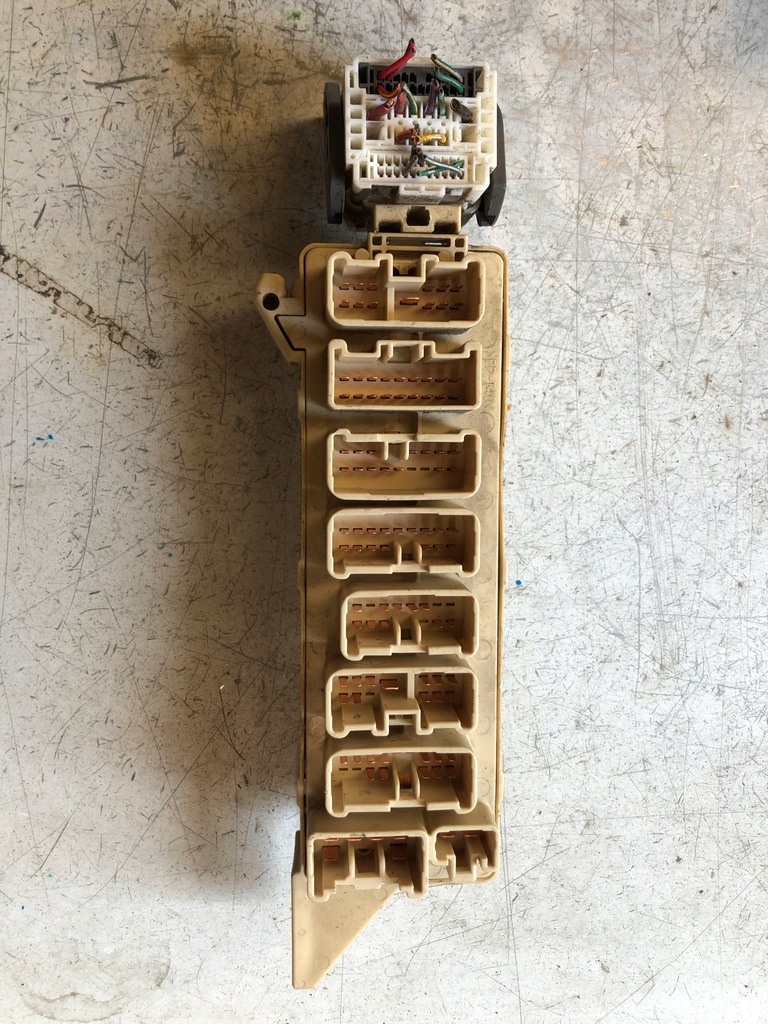 фото №4, Mazda mpv коробка предохранителей