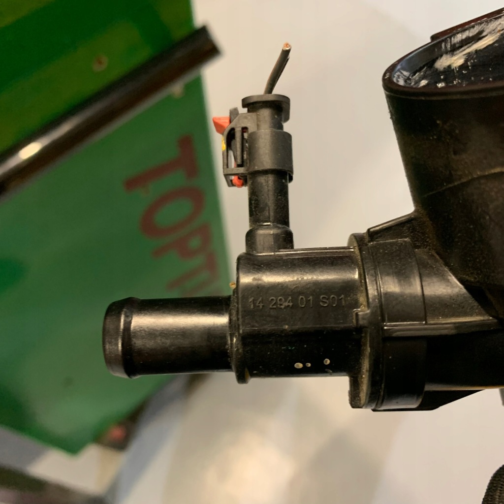 фото №4, Renault austral rafale espace vi 1.2 e-tech труба патрубок 165768266r