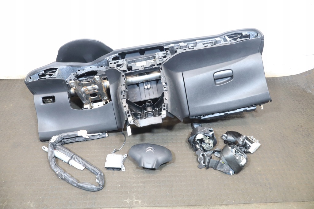 фото №1, Панель приладів приладова подушка безпеки подушки безпеки ремені c3 ii