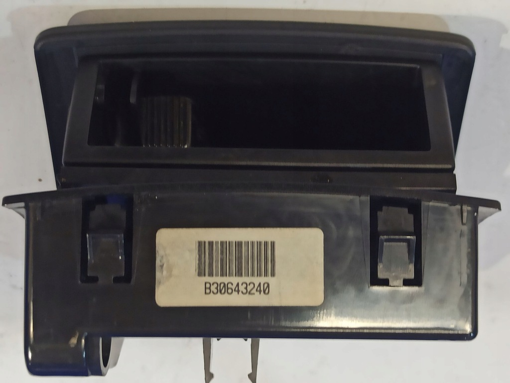 фото №6, Volvo v70 2004 попільнички