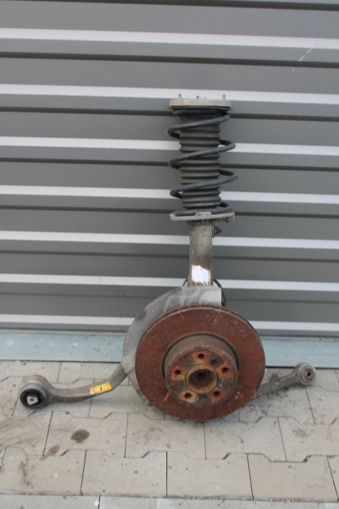 Купить Амортизационная стойка поворотный кулак правая  перед bmw e65 3.0 r6