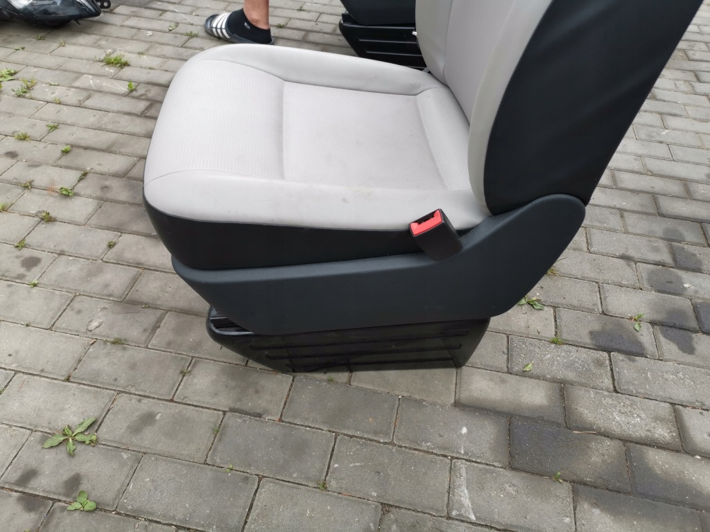 фото №14, Сиденье водителя левый пассажира правый перед vw transporter t5 t6
