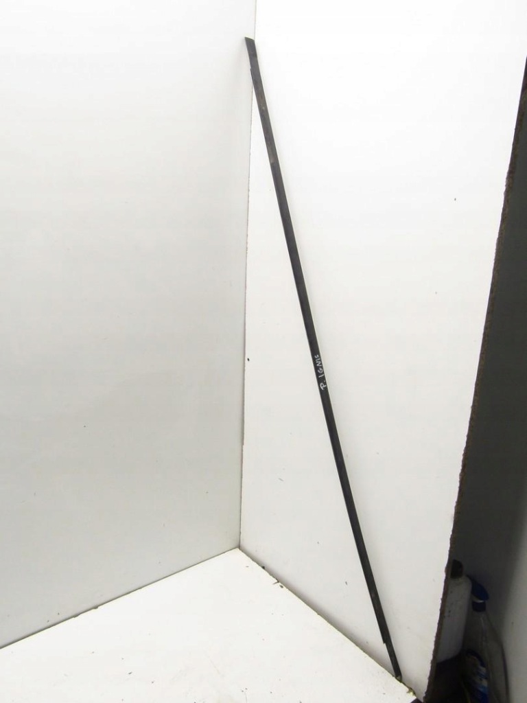 Купити Suzuki swift mk9 молдинг дахова правий