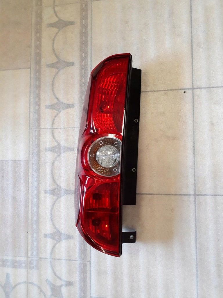 фото №1, Opel combo d 2012-2018 rok лампа задня ліва 20582748