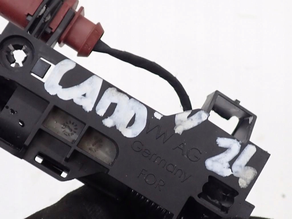 фото №9, Шланг электропроводка adblue 5r3131984d vw caddy v 2k 2k7 2.0 tdi dtr 24r