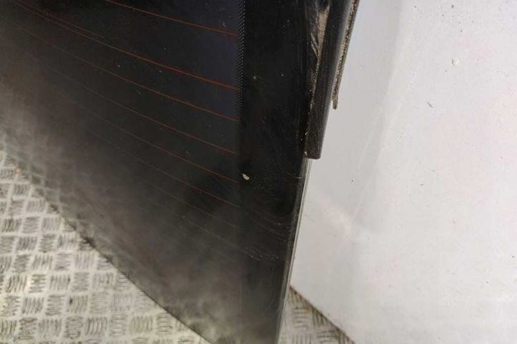 фото №9, Стекло задняя hyundai grandeur ii 43r000382 2.19l бензиновый 127kw 2007