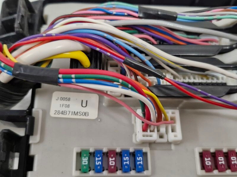 фото №10, Infiniti m30 q70 m37x модуль коробка запобіжників 284b71ms0b