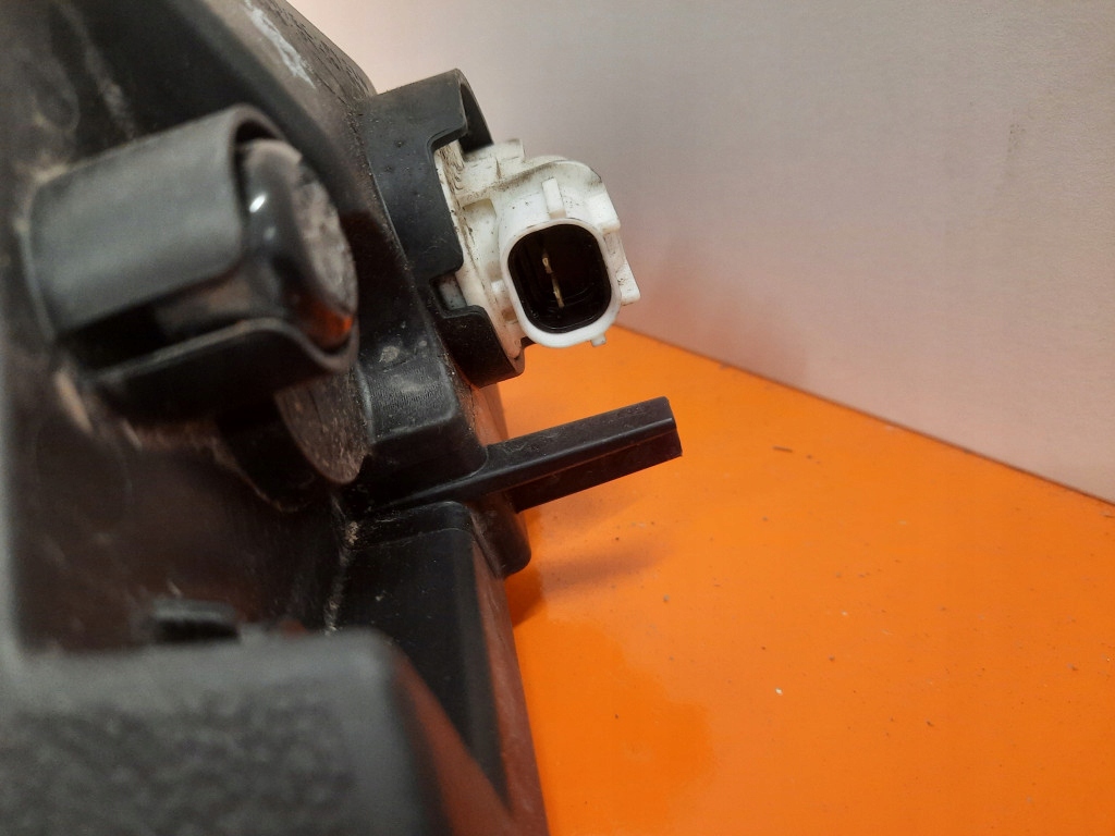 фото №5, Hyundai elantra vi lift лампа противотуманная перед правая 92302-f2500