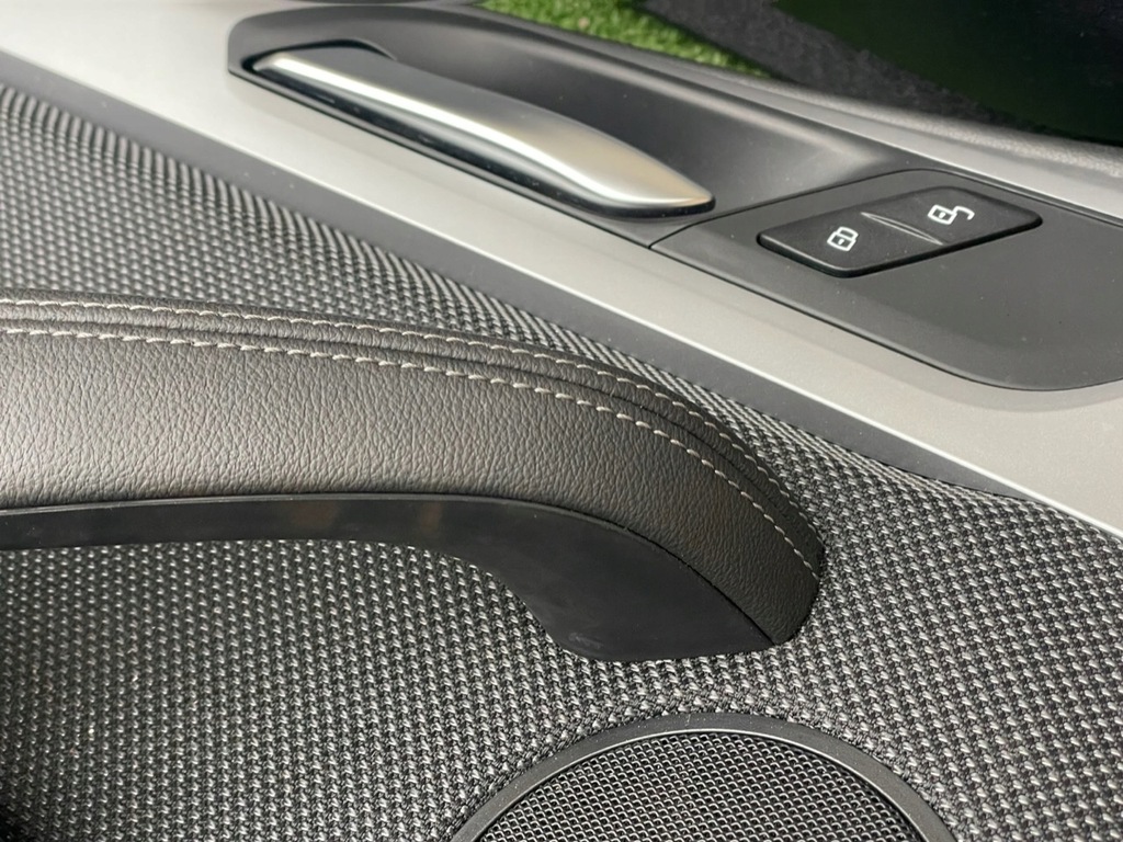 фото №7, Оббивка оббивка двері bmw x3 g01