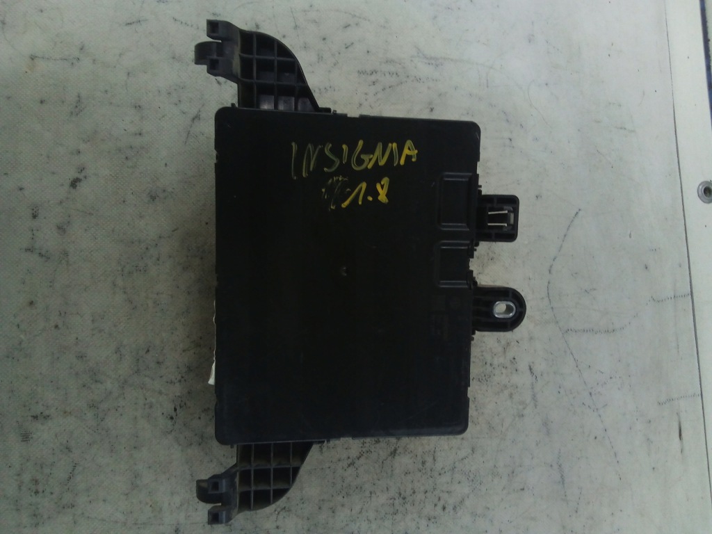 D809 коробка предохранителей insignia 13277321 Цена