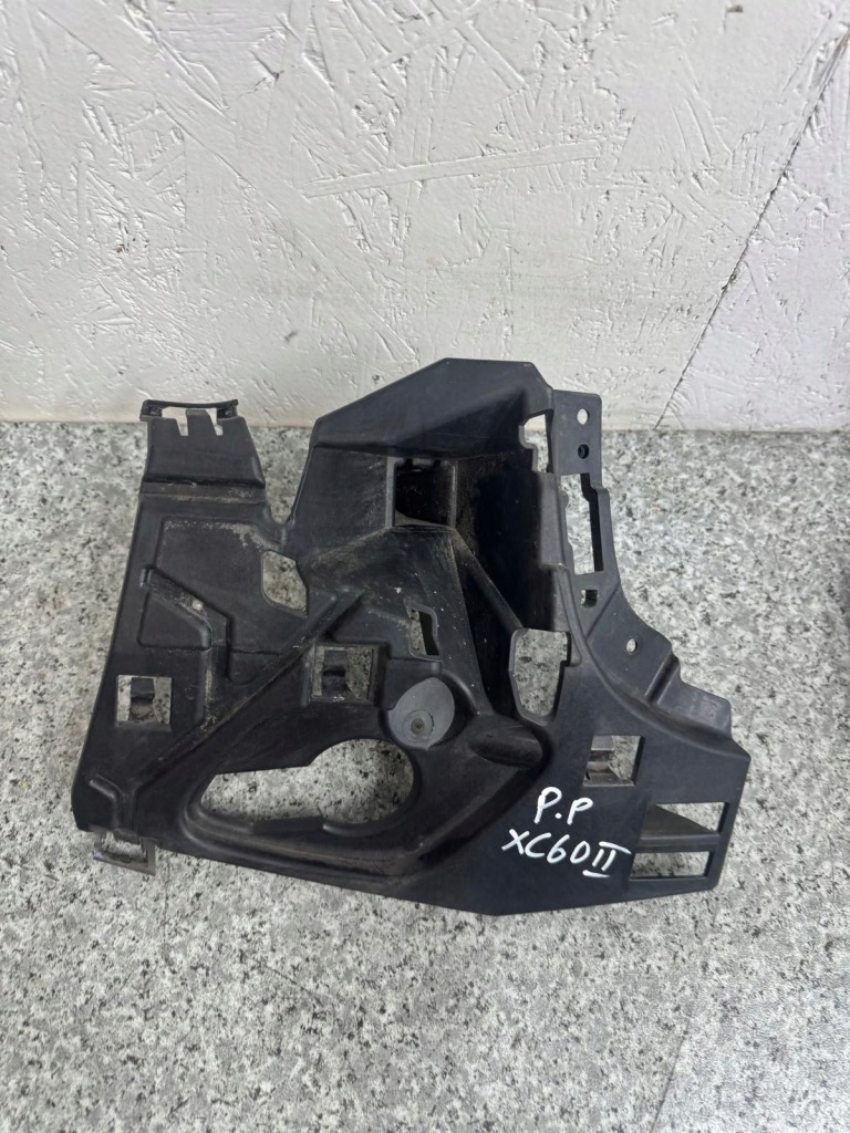 фото №1, Направляющая бампера правый перед volvo xc60 ii 2017- 31425174